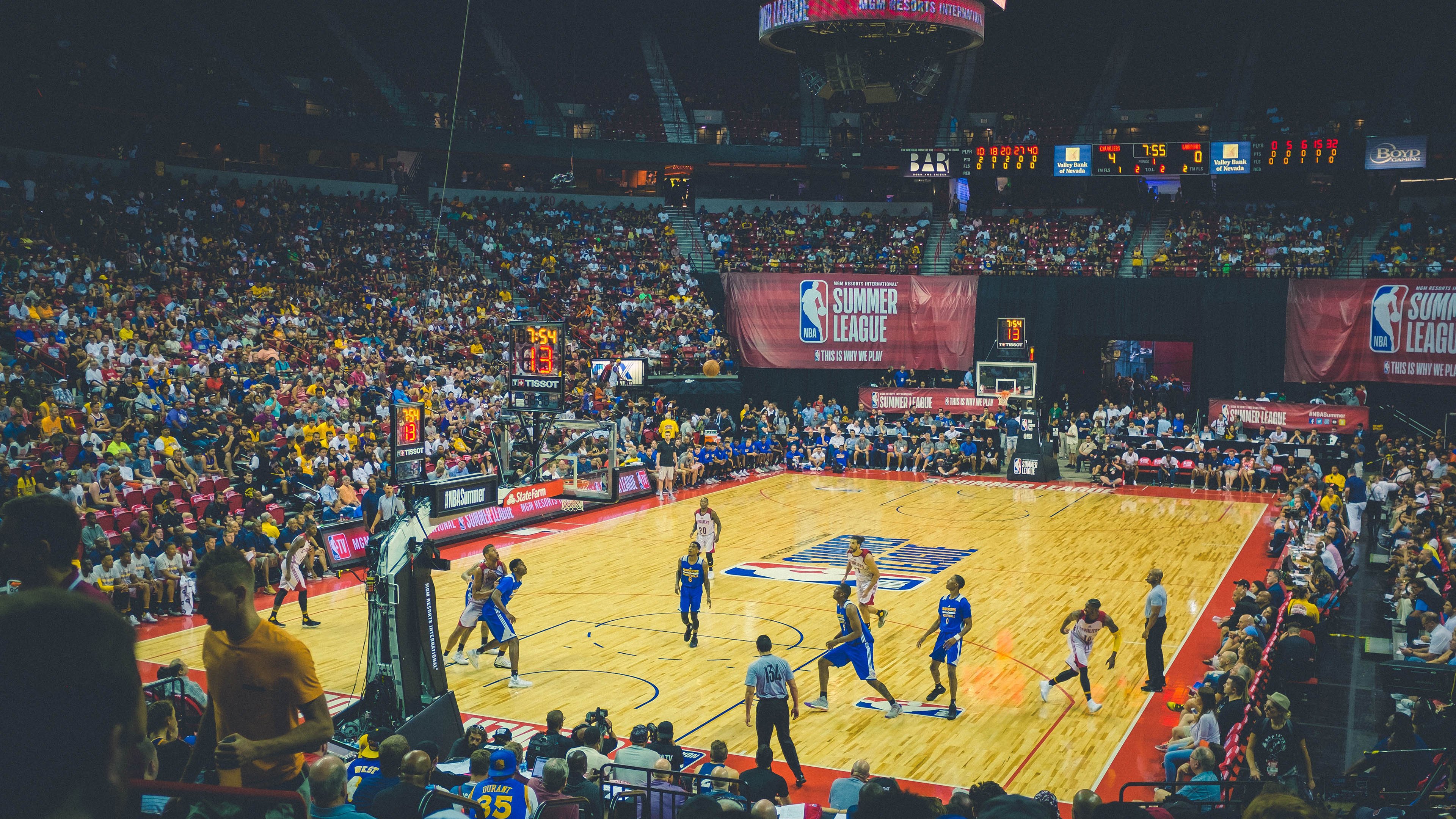 开云体育app安全下载-攻防转换：北京队利用快攻连续得分，拉开比分！，北京队赢了吗